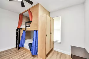 5115 Clay St, Houston, TX 77023 - Photo 3