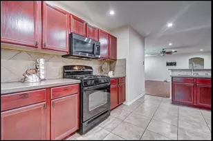 3042 Thicket Path Way, Katy, TX 77493 - Photo 9