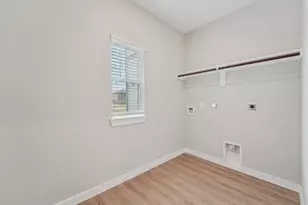 13613 Armstrong St, Conroe, TX 77303 - Photo 15