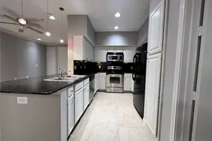 7575 Kirby Dr, Houston, TX 77030 - Photo 5