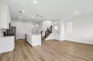 2169 Boardwalk Ln, Kemah, TX 77565 - Photo 7