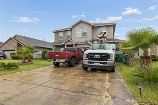 321 Turquoise Trade Dr Dr N, La Marque, TX 77568 - Photo 35