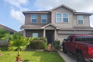 321 Turquoise Trade Dr Dr N, La Marque, TX 77568 - Photo 1