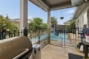 321 Turquoise Trade Dr Dr N, La Marque, TX 77568 - Photo 29