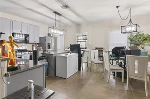 321 Turquoise Trade Dr Dr N, La Marque, TX 77568 - Photo 13