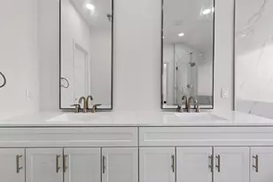 10703 White Bridge Ln, Sugar Land, TX 77498 - Photo 35