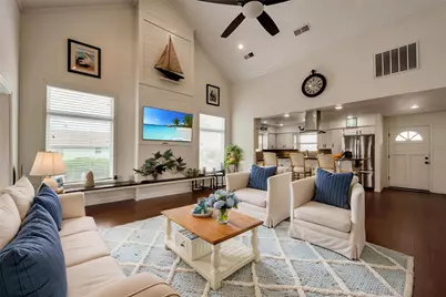 1302 Tiki Drive, Tiki Island, TX 77554 - Photo 7