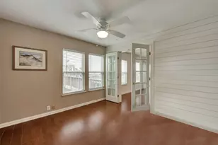 1302 Tiki Dr, Tiki Island, TX 77554 - Photo 5