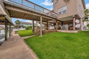 1302 Tiki Dr, Tiki Island, TX 77554 - Photo 41