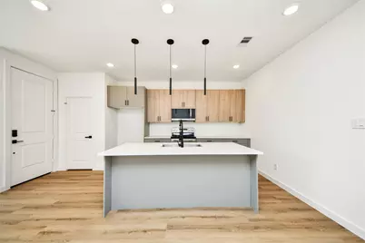 5201 Fairchild Street #B, Houston, TX 77028 - Photo 11