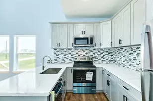 4829 Bluewater, Freeport, TX 77541 - Photo 9
