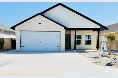 1012 Creswell Lane, Kerrville, TX 78028 - Photo 1