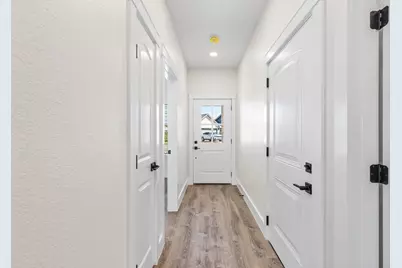 1012 Creswell Lane, Kerrville, TX 78028 - Photo 3