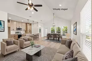 1012 Creswell Ln, Kerrville, TX 78028 - Photo 5