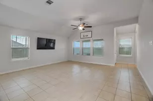 3334 Tug Wy, Baytown, TX 77523 - Photo 9