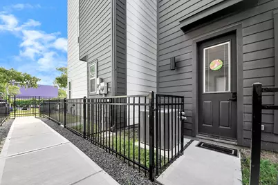1104 Palmer Street, Houston, TX 77003 - Photo 35