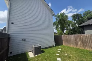 4009 King St, Houston, TX 77026 - Photo 11