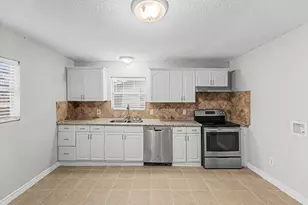 1108 Georgina St St, Rosenberg, TX 77471 - Photo 5