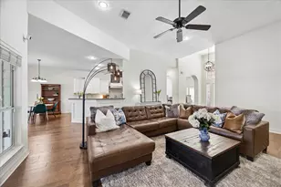 705 Fairway Oaks, Conroe, TX 77302 - Photo 11