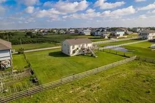 10411 Wern Rd, Galveston, TX 77554 - Photo 3
