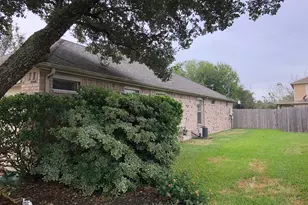 3404 Pheasant Ln, Pearland, TX 77581 - Photo 3