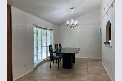 8831 Hendon Ln, Houston, TX 77036 - Photo 5