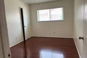 8831 Hendon Ln, Houston, TX 77036 - Photo 9