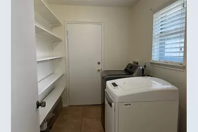 8831 Hendon Ln, Houston, TX 77036 - Photo 13
