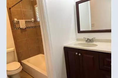 8831 Hendon Ln, Houston, TX 77036 - Photo 7