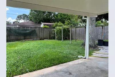 8831 Hendon Ln, Houston, TX 77036 - Photo 15