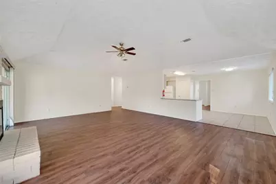 15811 Pfeiffer Drive, Houston, TX 77082 - Photo 13