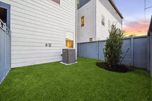 1806 Elysian St, Houston, TX 77026 - Photo 7