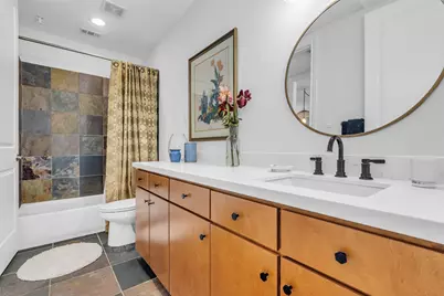 510 Lovett Boulevard #404, Houston, TX 77006 - Photo 19
