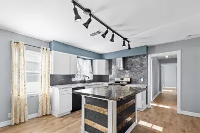 1051 Avenue A, Bacliff, TX 77518 - Photo 7