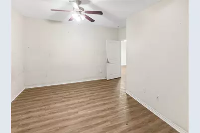 303 S 4th Street, Alvin, TX 77511 - Photo 11