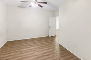 303 S 4th St, Alvin, TX 77511 - Photo 11