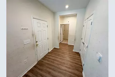 303 S 4th Street, Alvin, TX 77511 - Photo 3