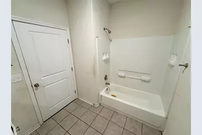 303 S 4th Street, Alvin, TX 77511 - Photo 33