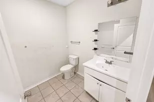 303 S 4th St, Alvin, TX 77511 - Photo 13