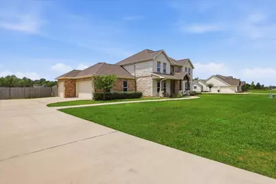 6842 Cherry Bayou Drive, Baytown, TX 77523 - Photo 5
