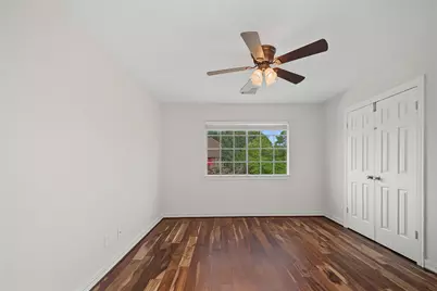 4802 Yorkshire Street, Sugar Land, TX 77479 - Photo 37