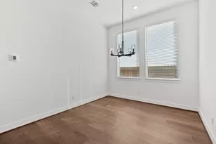 4726 Shelby Shr Dr, Texas City, TX 77591 - Photo 9