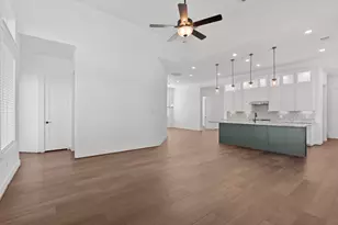 4726 Shelby Shr Dr, Texas City, TX 77591 - Photo 19