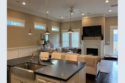 922 Alexander Street, Houston, TX 77008 - Photo 9