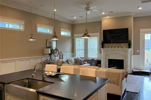 922 Alexander St, Houston, TX 77008 - Photo 9