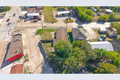 804 W Main Street, Baytown, TX 77520 - Photo 1