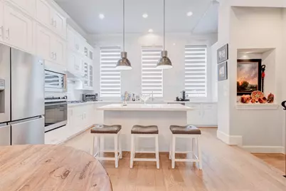 1323 Hunters Meadow Ln, Houston, TX 77055 - Photo 11