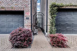 1323 Hunters Meadow Ln, Houston, TX 77055 - Photo 41
