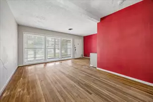 4029 Woodcraft St, Houston, TX 77025 - Photo 11