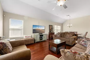 6200 Glenn Hills Ln, League City, TX 77573 - Photo 11